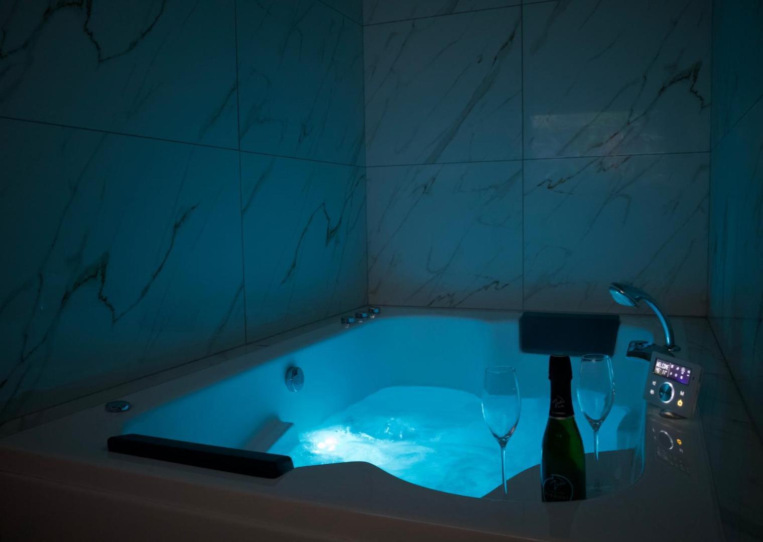 Le Moment Bien-Etre - Appartement Avec Spa Privatif Сент-Омер Экстерьер фото